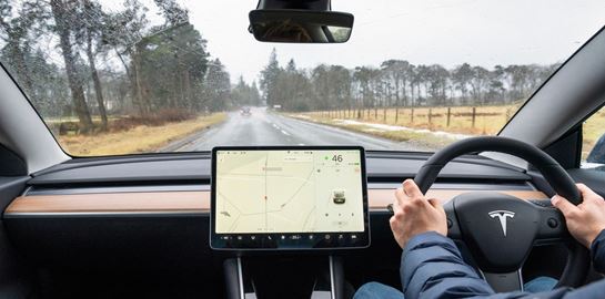 Πλέον το Tesla θα ξέρει και πότε νυστάζεις