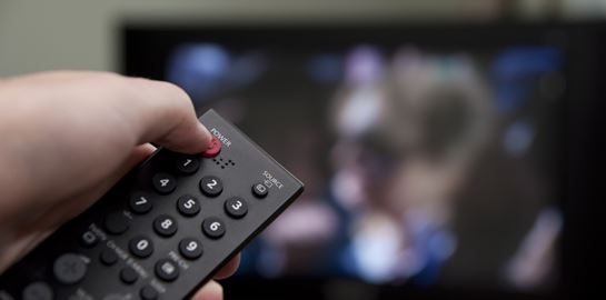 Να αφήνω την τηλεόραση στο stand-by ή να την βγάζω απ&#39; την πρίζα;