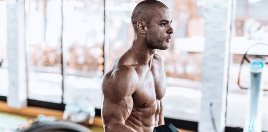 Πώς θα γίνουν οι δικέφαλοι σου αν κάνεις αυτή την άσκηση για 30 ημέρες