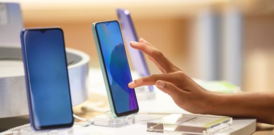 Τα 6 καλύτερα κινητά στην Ελλάδα στα 500 ευρώ