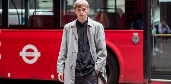 Πώς να ντυθείς στα γκρι φέτος τον χειμώνα