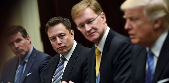 Τον Elon Musk θέλει στην κυβέρνησή του ο Donald Trump