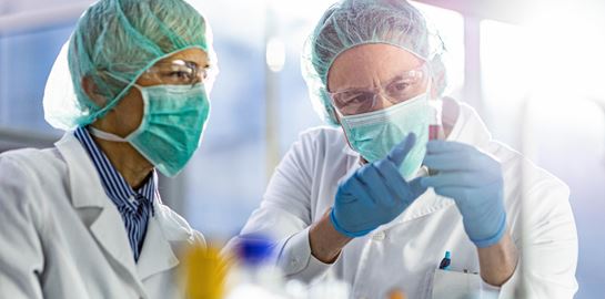 Οι θεραπείες για τον κορονοϊό που μελετούν οι επιστήμονες