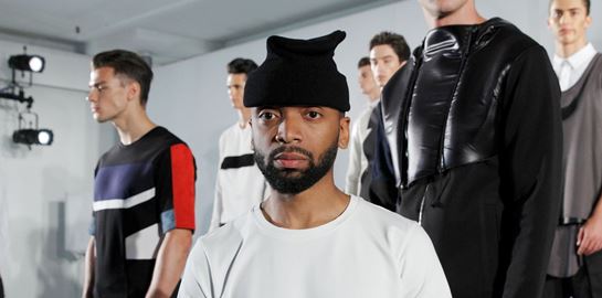 Kerby Jean-Raymond, γράφοντας ιστορία στον κόσμο της μόδας