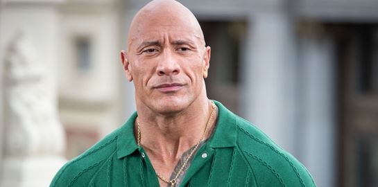 Στο The Smashing Machine, ο Dwayne Johnson γίνεται Mark Kerr