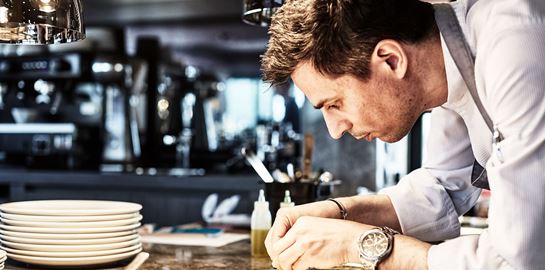 Αλέξανδρος Χαραλαμπόπουλος, ο πρέσβης της ελληνικής κουζίνας του σήμερα