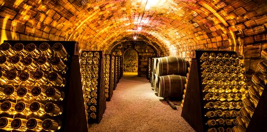 Στη σπηλιά μίας πολύ εκλεκτής σαμπάνιας