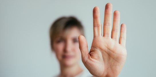 Τσουνάμι καταγγελιών για σεξουαλική παρενόχληση στο ελληνικό θέατρο