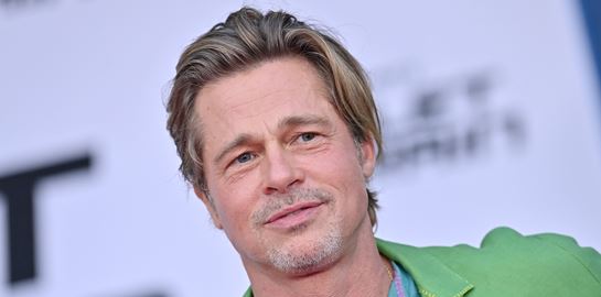 Η ιστορία πίσω από τα κασμιρένια πουκάμισα του Brad Pitt