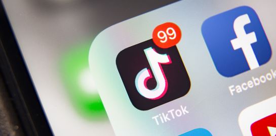 Θα σώσει ή θα σκοτώσει το TikTok την γκρούβα της μουσικής βιομηχανίας;