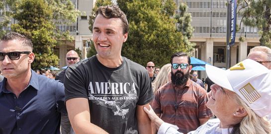 &#39;Η δολοφονία του Τσάρλι Κερκ&#39;: Μυστηριώδες βιβλίο εμφανίστηκε στο διαδίκτυο πριν την δολοφονία του