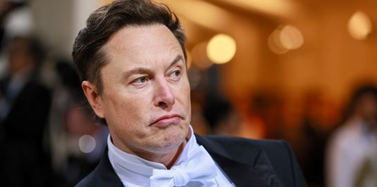 Έτσι ξαφνικά ο Elon Musk στηρίζει το Dogecoin