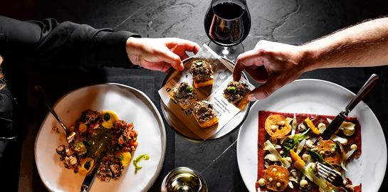 Πού τρώει και πίνει τώρα η Αθήνα