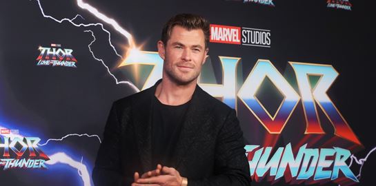 To workout του Chris Hemsworth που μπορείς να κάνεις στο σπίτι