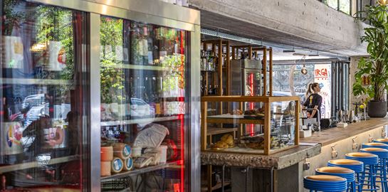 To Walk In ίσως είναι το επόμενο σπουδαίο μπαρ της Αθήνας