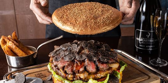 Έτσι μοιάζει ένα burger που κοστίζει €800