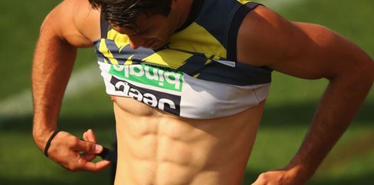 Η αερόβια άσκηση που θα αποκαλύψει τους κοιλιακούς σου