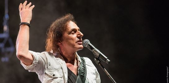 Μετρώντας αντίστροφα για τη μεγάλη live εμφάνιση του Βασίλη Παπακωνσταντίνου στην Πλατεία Νερού