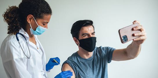 Για ποιους μπορεί να είναι απαραίτητη η τρίτη δόση του εμβολίου