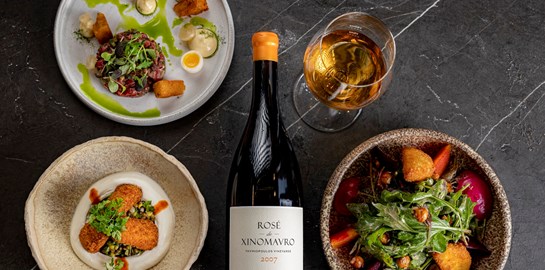 Στο Oinoscent θα πας και για φαγητό