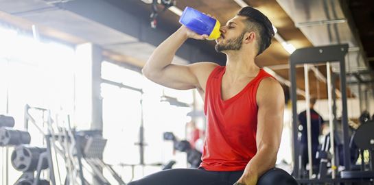 Όσα πρέπει να ξέρεις για το Oatzempic, το viral λιποδιαλυτικό ρόφημα του TikTok