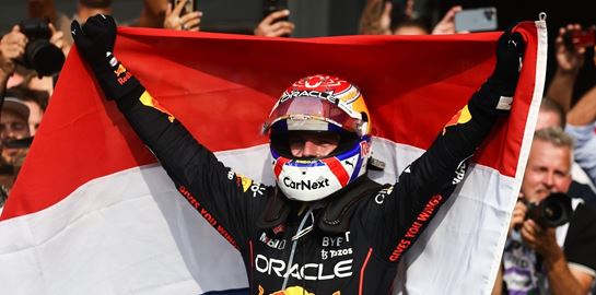 10η φετινή νίκη Max Verstappen στην Ολλανδία