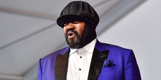 Αναμένοντας το live του Gregory Porter στο Ωδείο Ηρώδου Αττικού