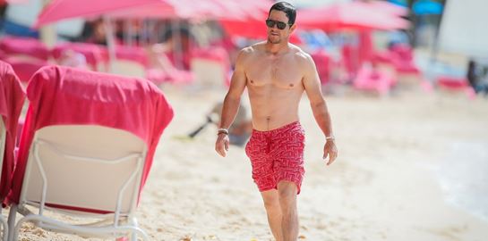 Η μία και μόνο άσκηση του Mark Wahlberg για άψογο six pack