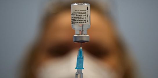 Εμβόλιο: Όλα όσα γνωρίζουμε για την τρίτη δόση