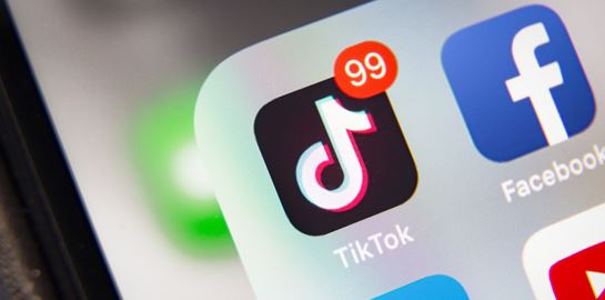 Η παραπληροφόρηση κάνει κουμάντο στο TikTok