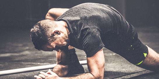 Μερικές ασκήσεις για να μείνεις fit και μετά τα 40