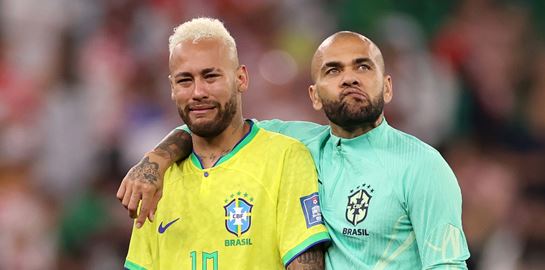 Μια ματιά στο inbox του αρχηγού Neymar