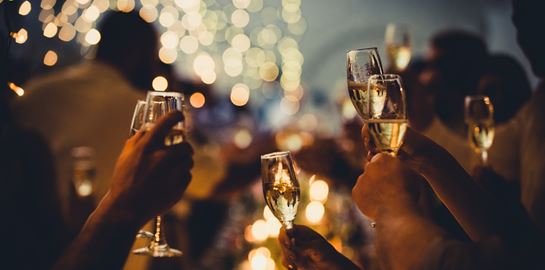 Αθηνόραμα Xmas Guide: Ο απαραίτητος οδηγός για Χριστούγεννα και Πρωτοχρονιά στην Αθήνα