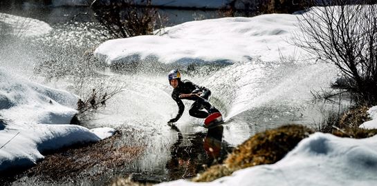 Πώς είναι να κάνεις snowboard από το νερό στο χιόνι και αντίστροφα