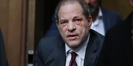 Ανατροπή στην υπόθεση Harvey Weinstein