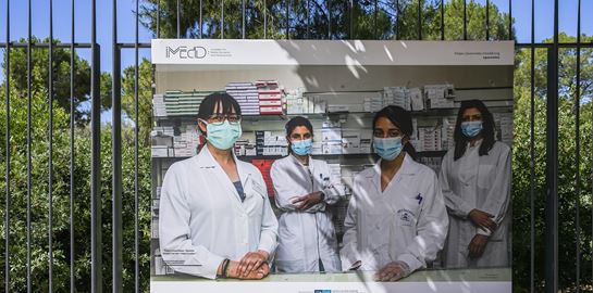 &quot;Παρόντες&quot;: Η καθημερινότητα στην καραντίνα και η επιστροφή στην κανονικότητα μέσα από τον φακό