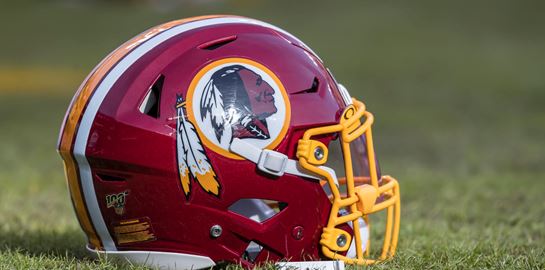 Οι Washington Redskins αλλάζουν όνομα και logo
