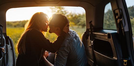 Πώς μπορείς να καταλάβεις αν αυτό που νιώθεις είναι αληθινή αγάπη