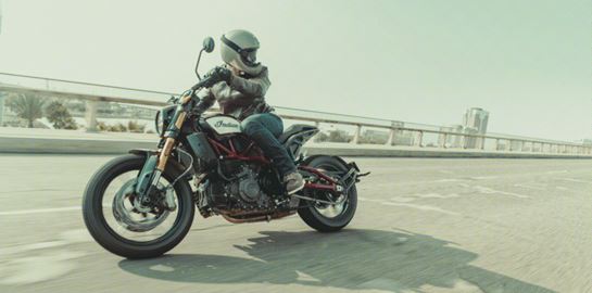 Η νέα Indian είναι ένας ολοζώντανος &quot;Ινδιάνος&quot; με 120 άλογα