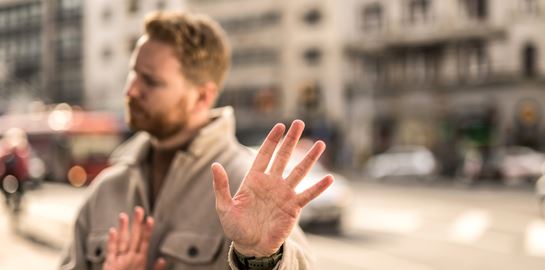 3 λόγοι για τους οποίους κανείς δεν σε θέλει για παρέα