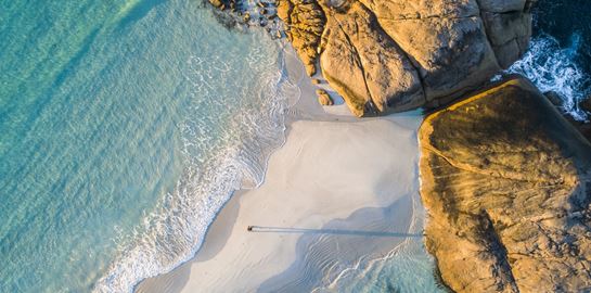 Οι 50 καλύτερες παραλίες του κόσμου για το 2025 – Ποιες βρίσκονται στην Ελλάδα