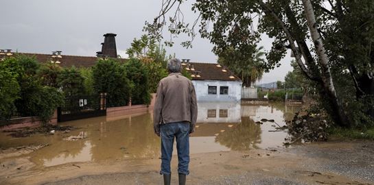 10 συγκλονιστικές φωτογραφίες από την καταστροφή στον πλημμυρισμένο Βόλο