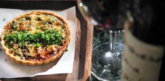 Το By the Glass έρχεται κοντά σου