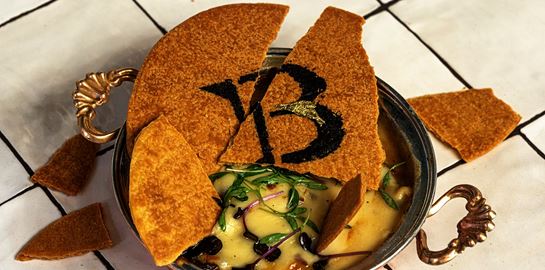 Η πιο viral πίτα της εστιατορικής Αθήνας