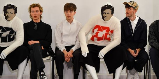 Σε λίγο οι άντρες θα αγοράζουν περισσότερα ρούχα από τις γυναίκες, έρευνα υποστηρίζει