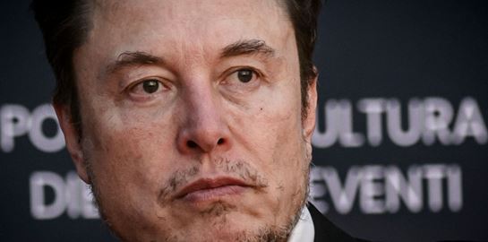Το αυτοκίνητο της Apple &#39;πέθανε&#39; και ο Elon Musk &#39;πενθεί&#39;