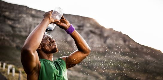 Πανεύκολα tips για να αποφύγεις τις καλοκαιρινές ιώσεις