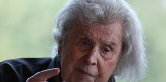 Έφυγε από τη ζωή ο Μίκης Θεοδωράκης