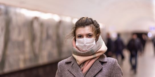 Η Daily Telegraph πλέκει το εγκώμιο των Ελλήνων για τη στάση τους στην καραντίνα