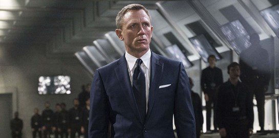 Τα cool outfits του James Bond στο No Time to Die